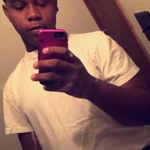 Meet your Posher, Devonte