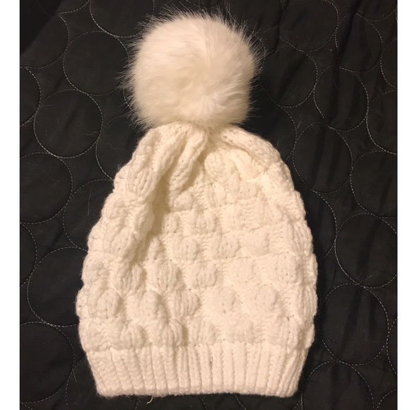 Accessories - Beanie with fluff ball  ❄️end of winter sale ❄️