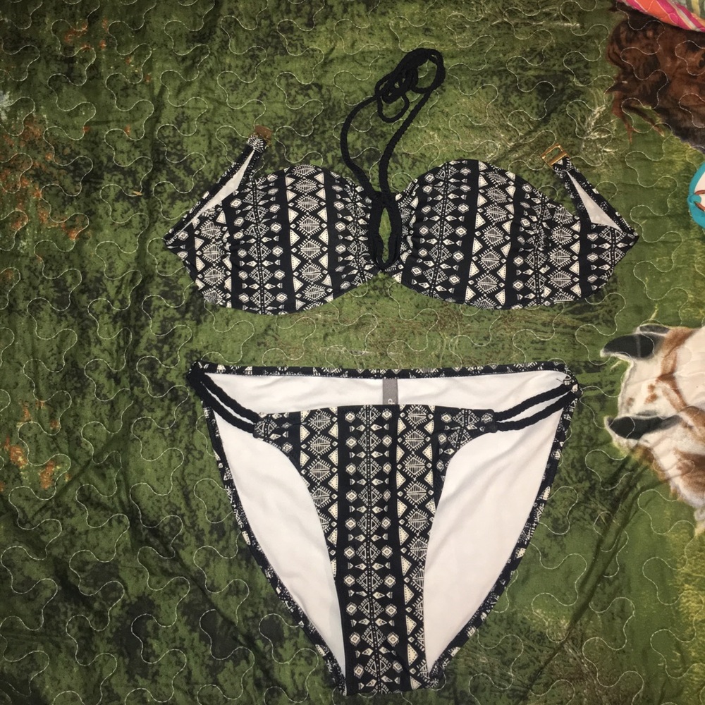 Charlottle Russe Swim Set size SMALL