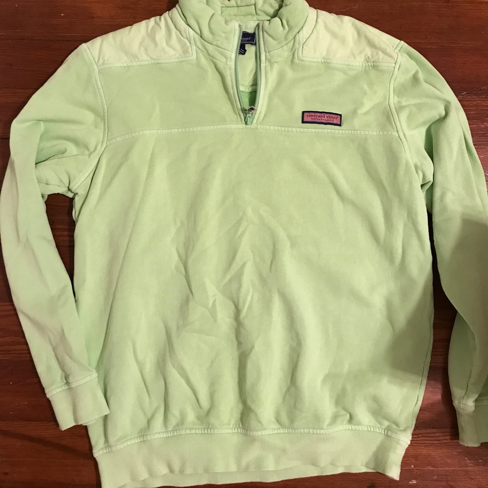 Men's great condition vineyard vines quarter zip