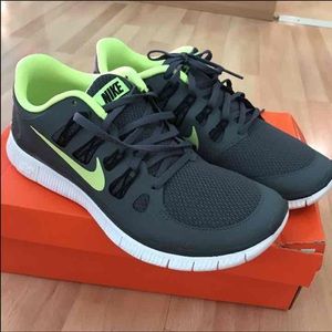 Nikes Free Run 5.0 Men's Running Shoes **NYOP