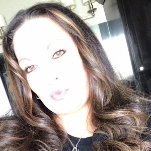 Meet your Posher, Ellie