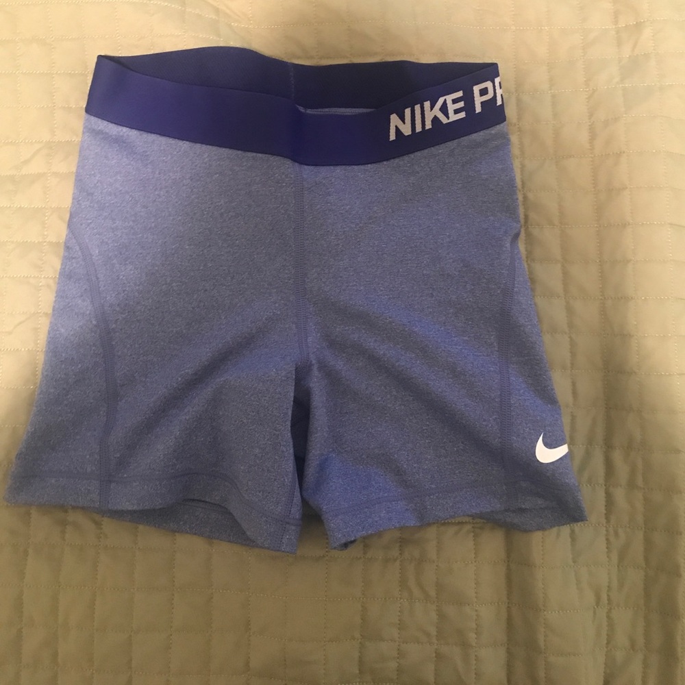 Sold! Nike Pro short
