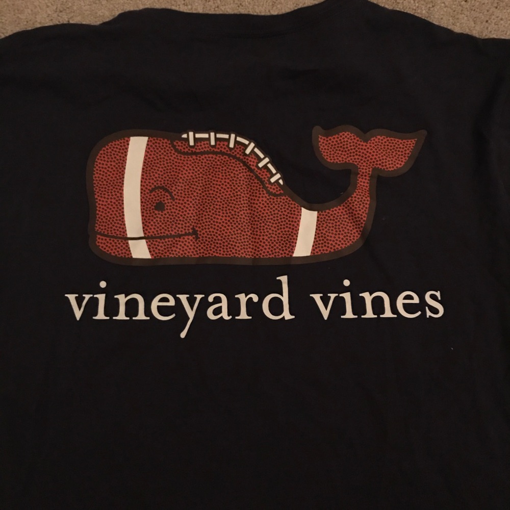 BRAND NEW! Vineyard Vines T-Shirt