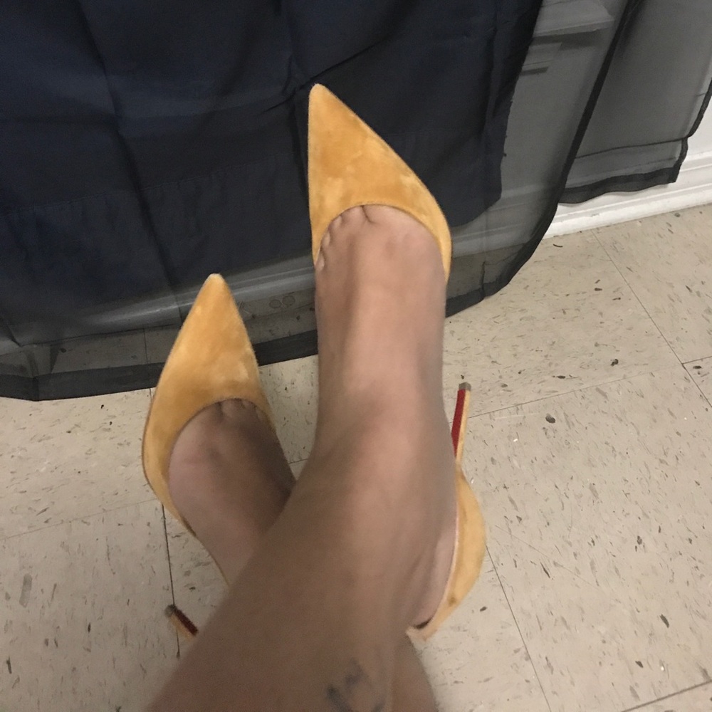 Red bottom heals - Picture 4 of 4