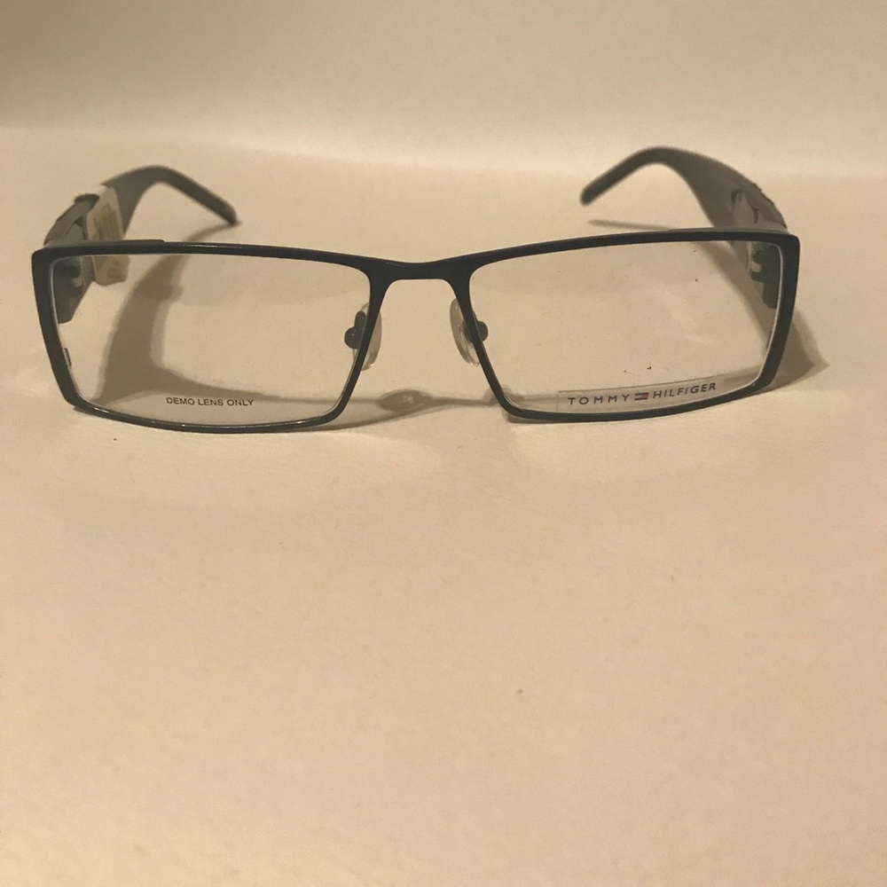 Tommy Hilfiger eyeglass frames 👓 FINAL