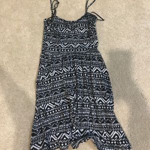 Size M, black and white mini dress