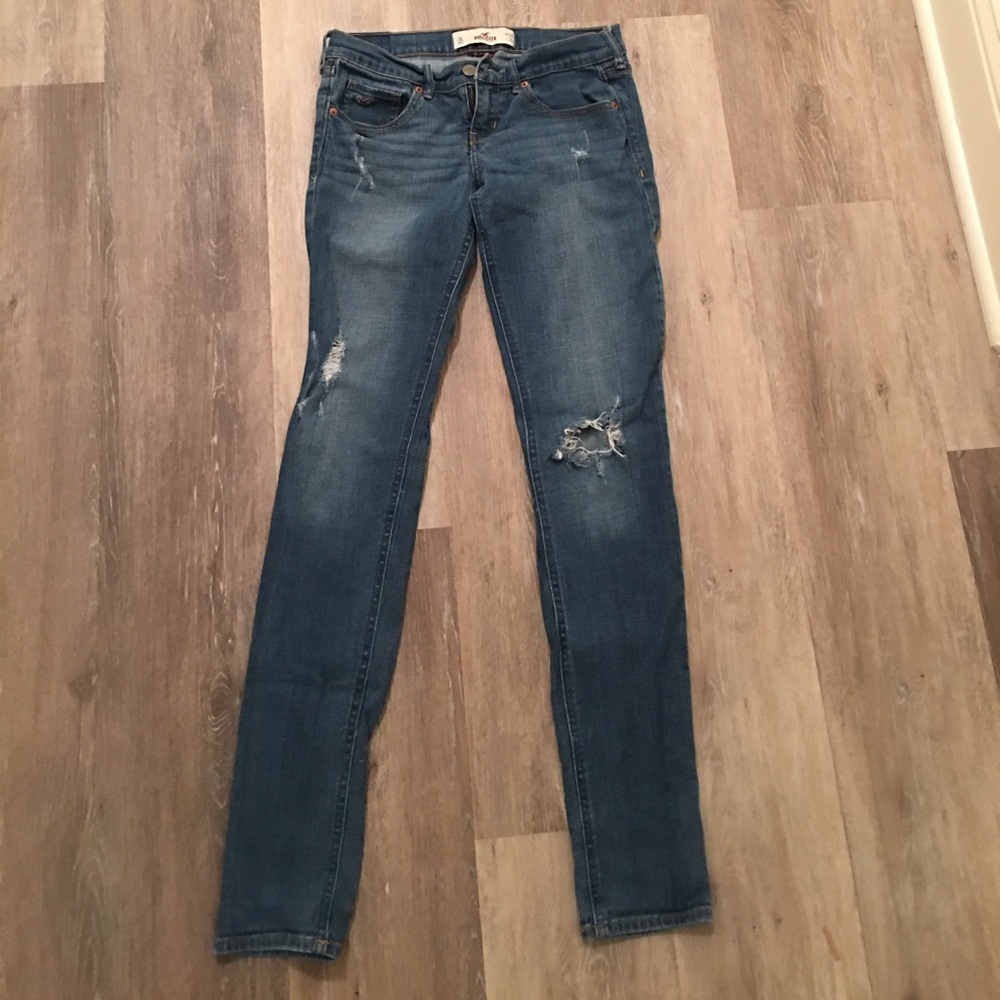 Hollister size 3L distressed medium wash  jeans