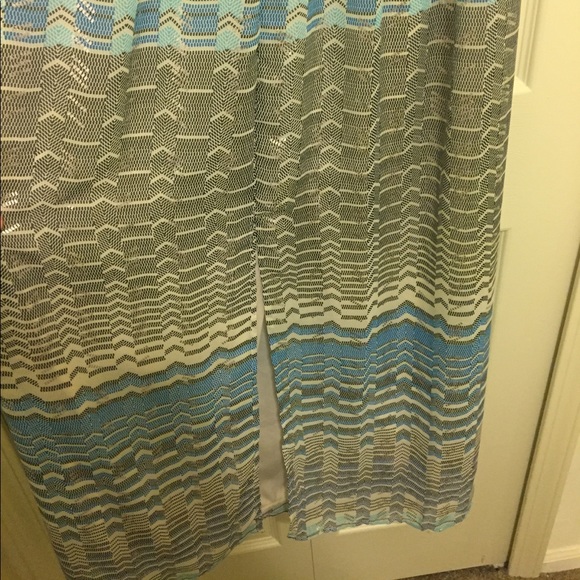 Lily Rose metallic maxi dress sz Small - Picture 3 of 3