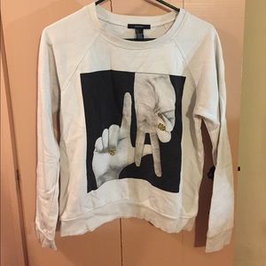 Long sleeve pull over