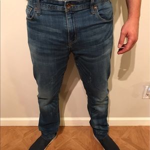 Like new! William Rast jeans. 33x30 slim fit.