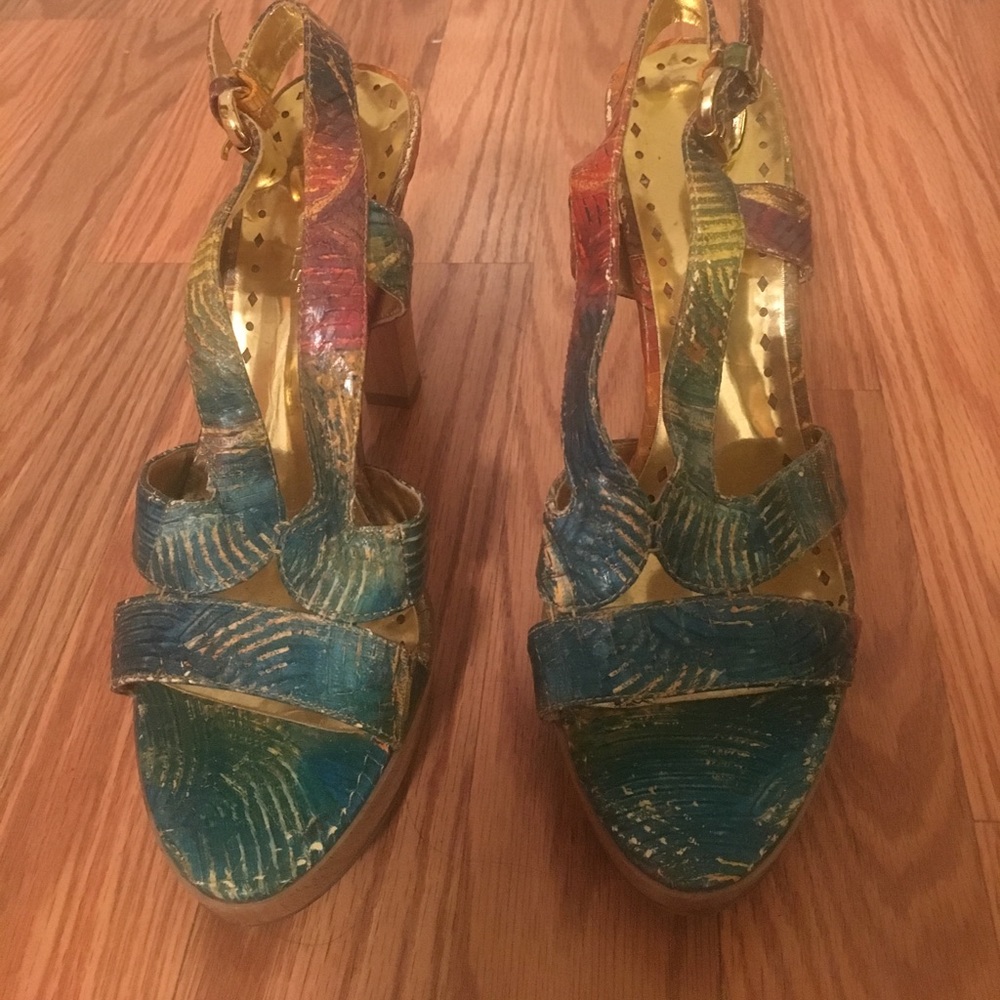 BCBG Multicolor painted heels. Size 7.