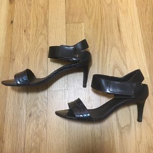 Tibi Baxter mid heel sandal size 37 in black/blue