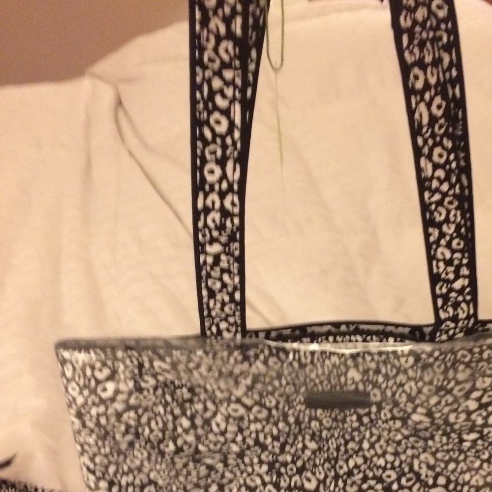 Vera Bradley Camocat Tote