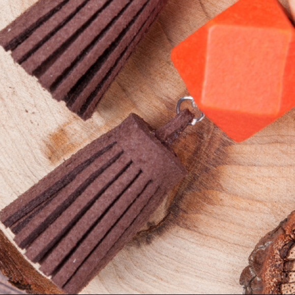 Drop earrings with beads & velvet tassel Yellow - Picture 7 of 7