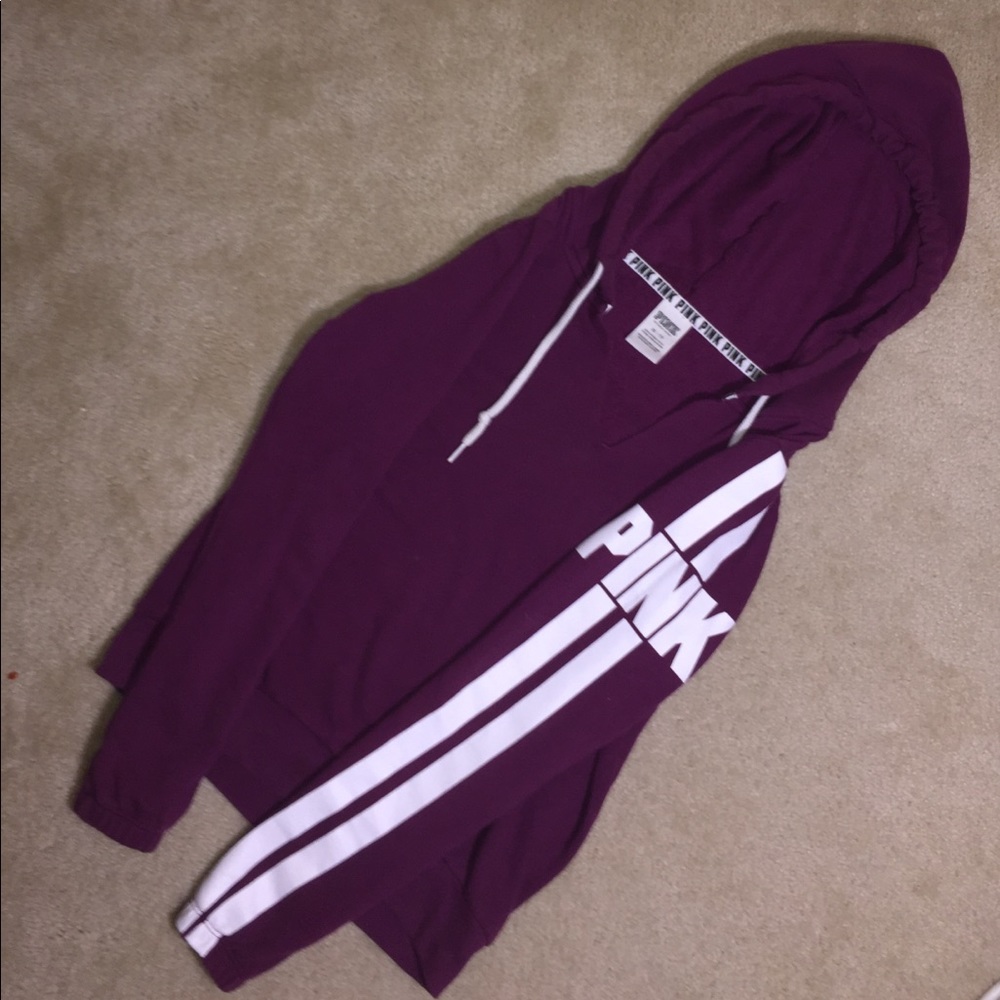 PLUM V NECK VS PINK SWEATSHIRT