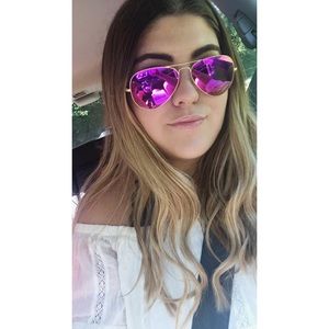 Meet your Posher, Taylor