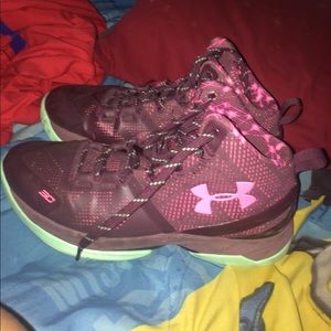 Under armor curry two BHM