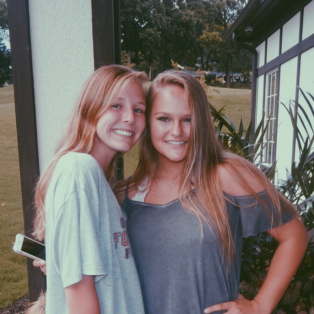 Meet your Posher, Lauren