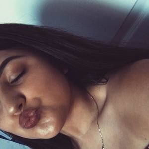 Meet your Posher, Aileen