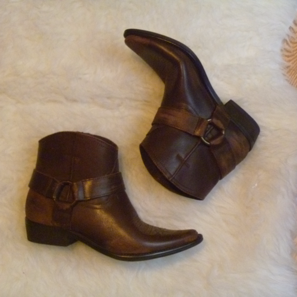 Steve Madden Shoes - Steve Madden Maybelle Booties