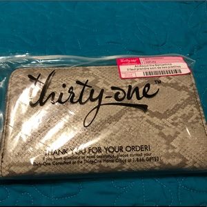 Thirty-One All About the Benjamins Wallet