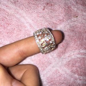 Floral Rhinestone Ring