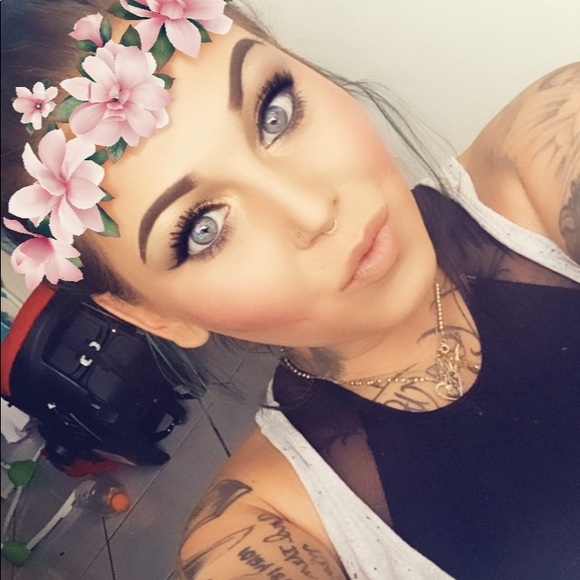 Meet your Posher, Angela - Picture 4 of 8