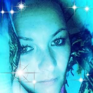 Meet your Posher, Alisha