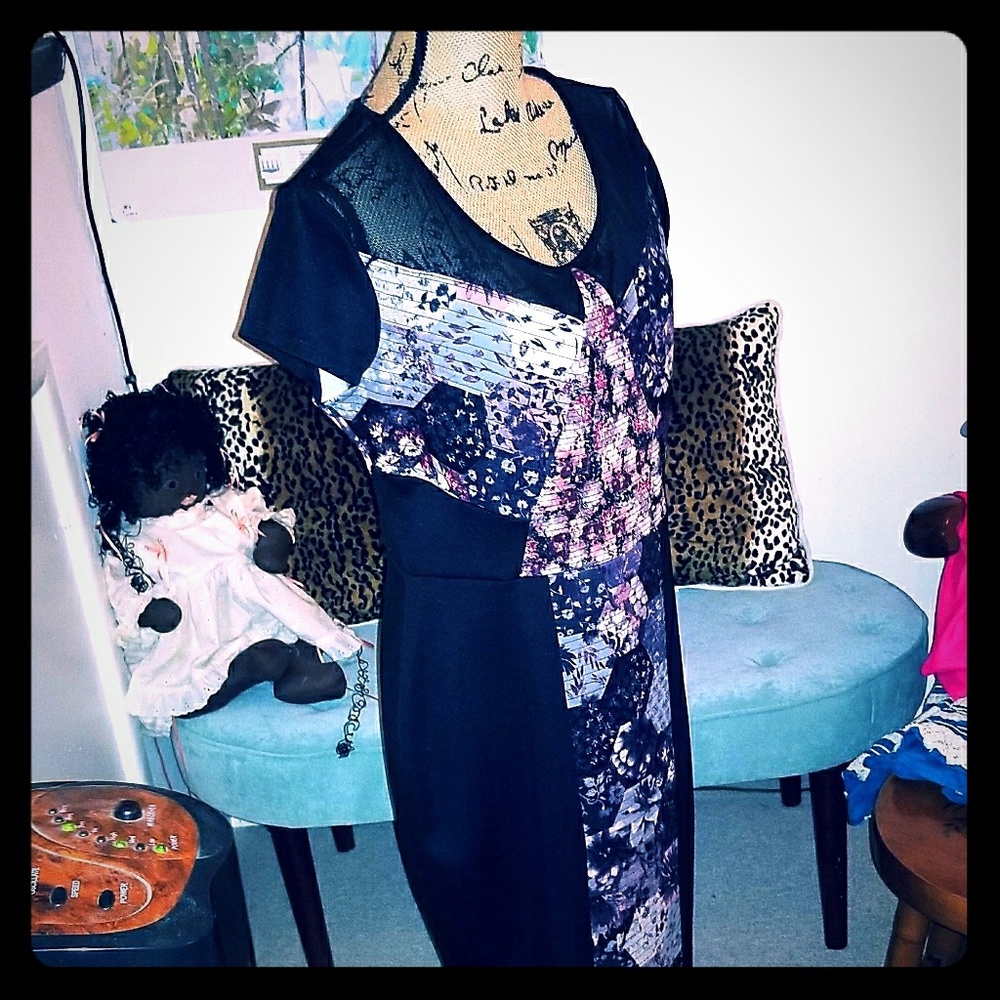 Beautiful dress!! Knit
