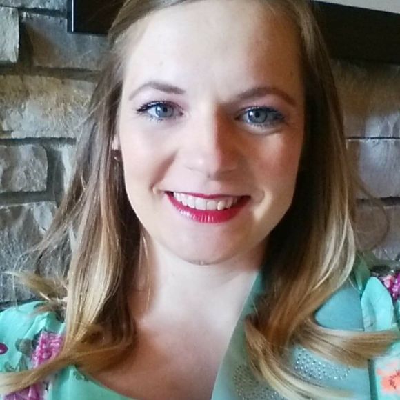 Meet your Posher, Emily - Picture 1 of 1