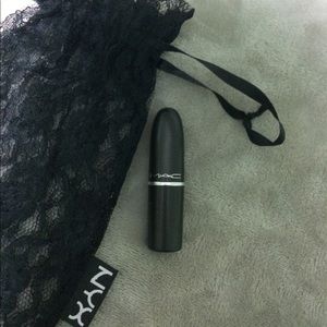 MAC Matte lipstick - Really me