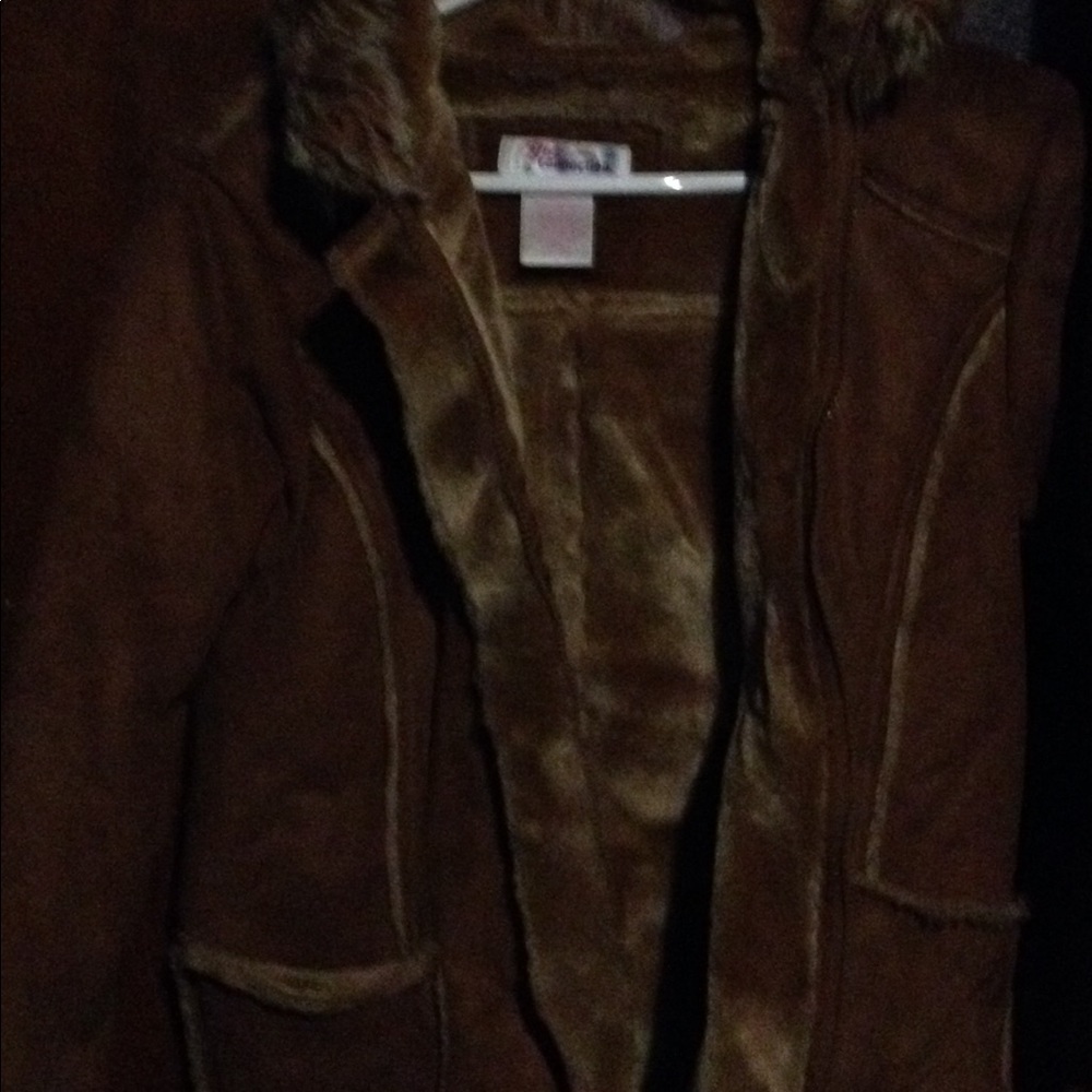 Girls XL 100% polyester made in Bangladesh.