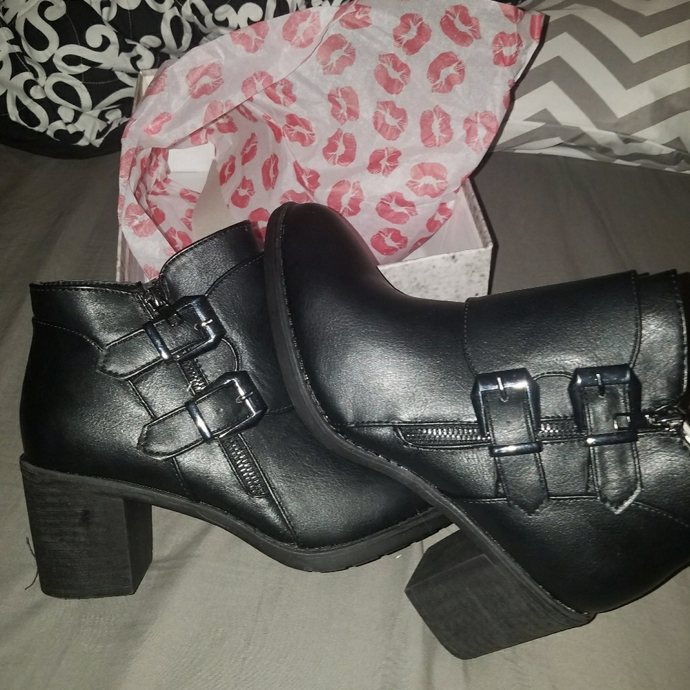 Brand new never worn boots with buckles