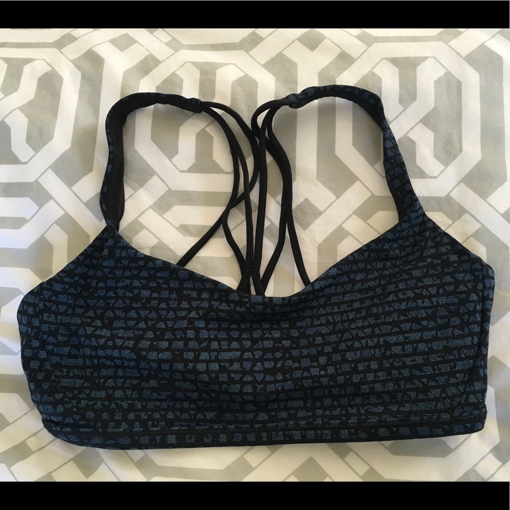 Lululemon Free to Be Zen Bra