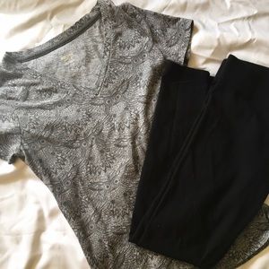 Mossimo Grey owl v neck tee shirt