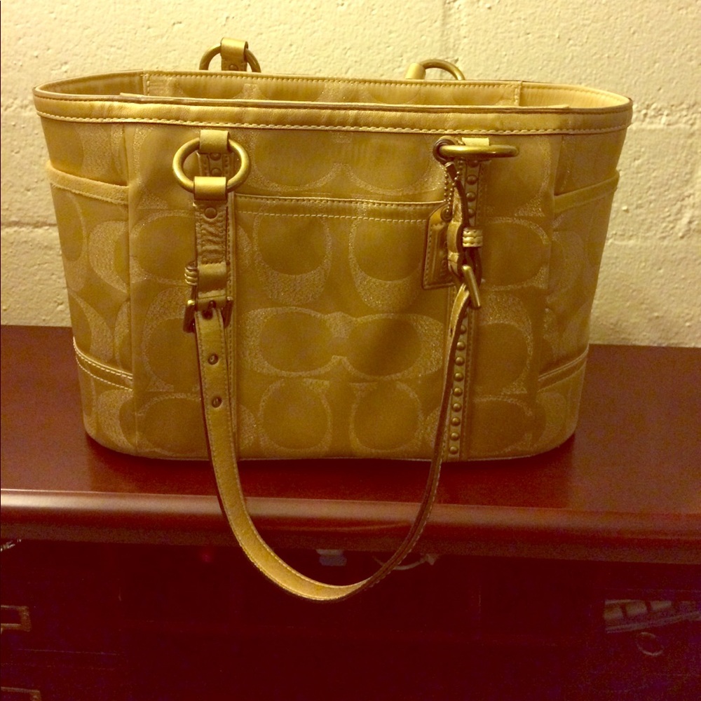 Coach Authentic Gold Tote handbag