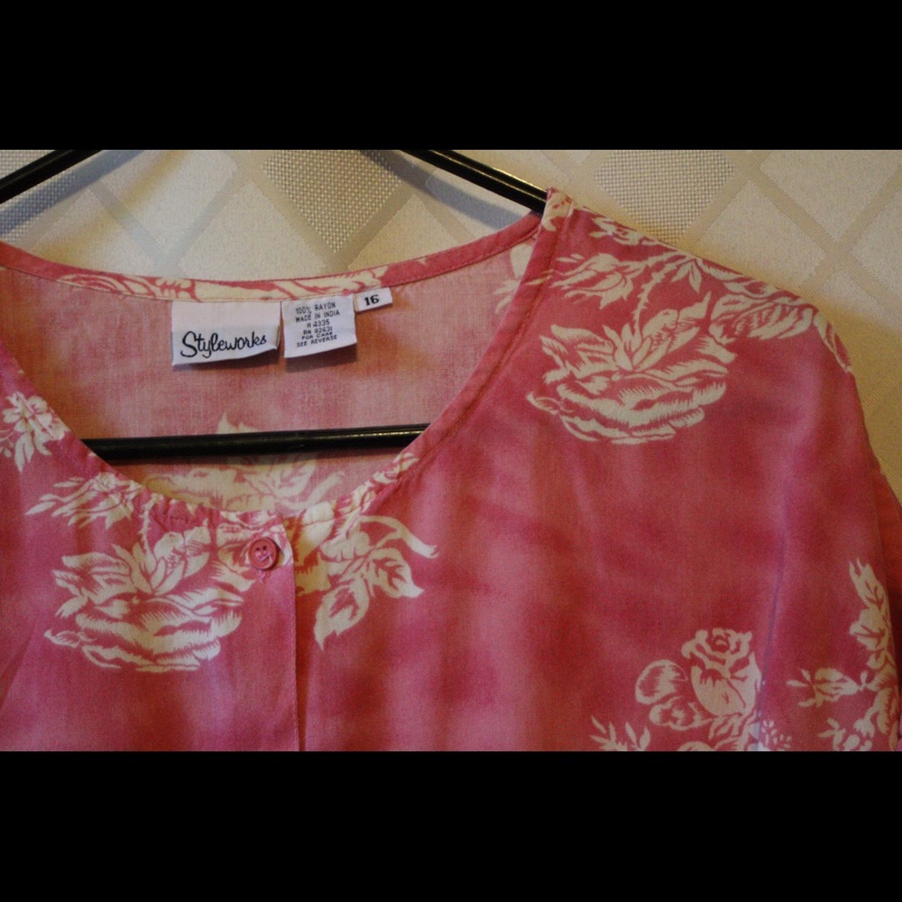 Skirt and blouse set