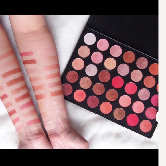 "SEXY REDS" eyeshadow palette - Picture 5 of 8