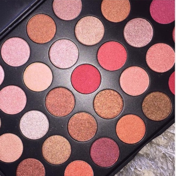 "SEXY REDS" eyeshadow palette - Picture 6 of 8