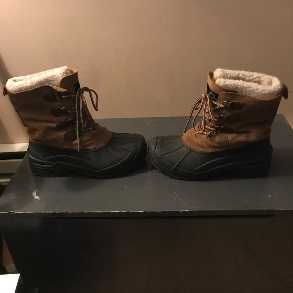 Weatherproof boots - Picture 4 of 4