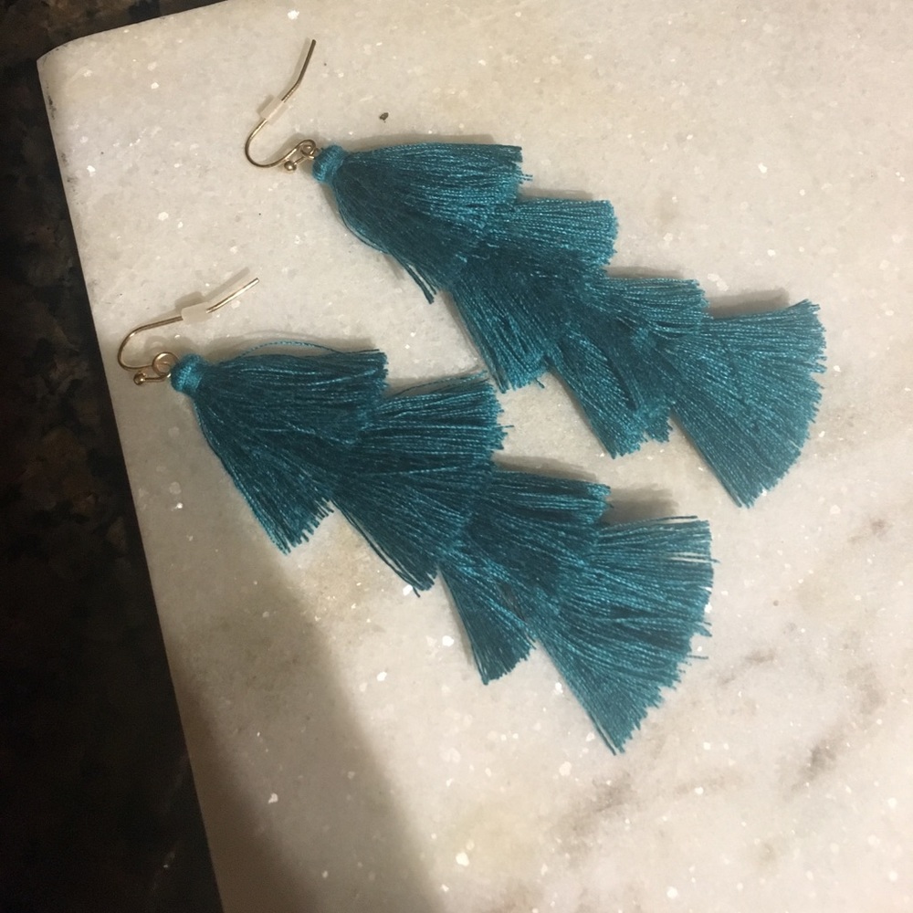 Teal tassel Cha Cha drops