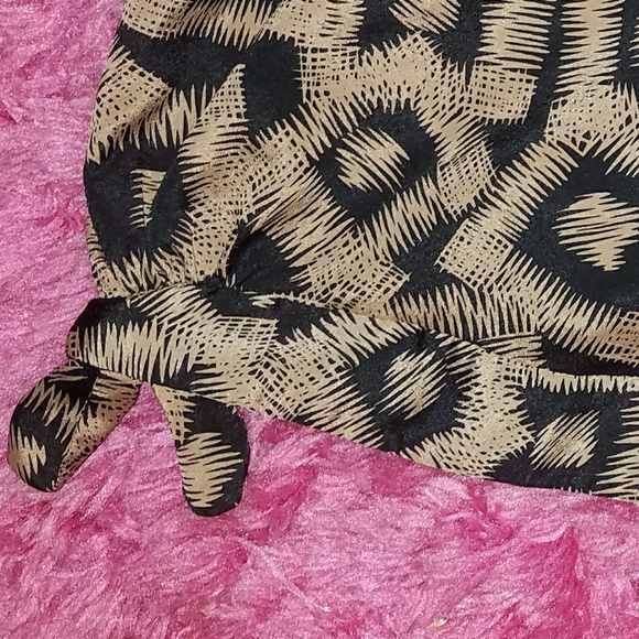 Patterned shorts - Picture 2 of 2