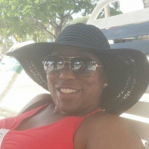 Meet your Posher, Shira