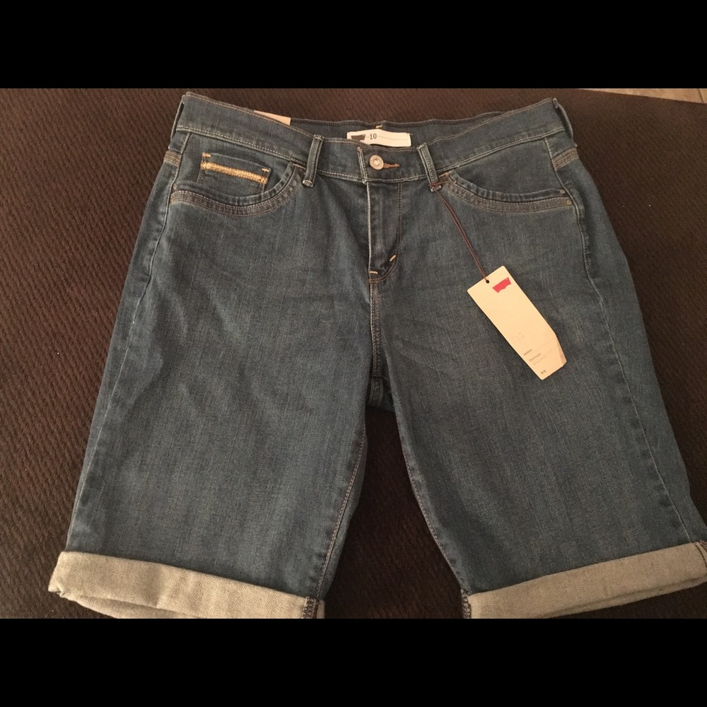 Size 10 Levis