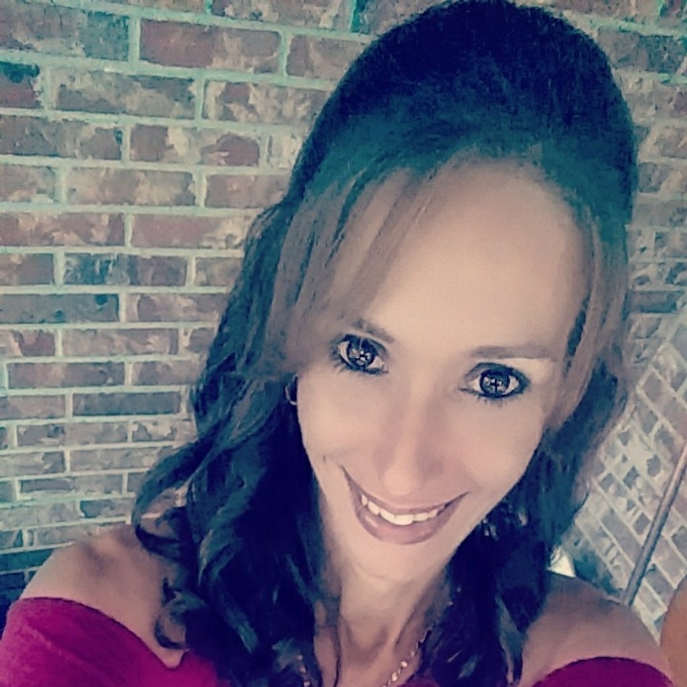 Meet your Posher, Tina