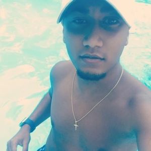 Meet your Posher, Carlos