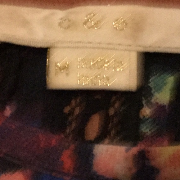 Top - Picture 2 of 2