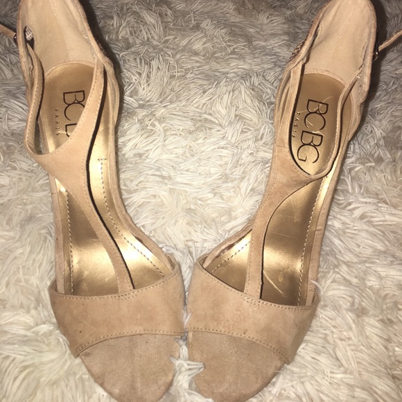 Heels - Picture 2 of 2