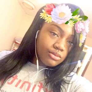 Meet your Posher, Young nesha